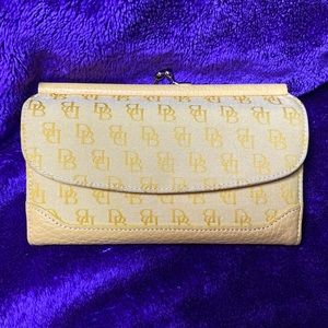 Gorgeous sunflower yellow wallet